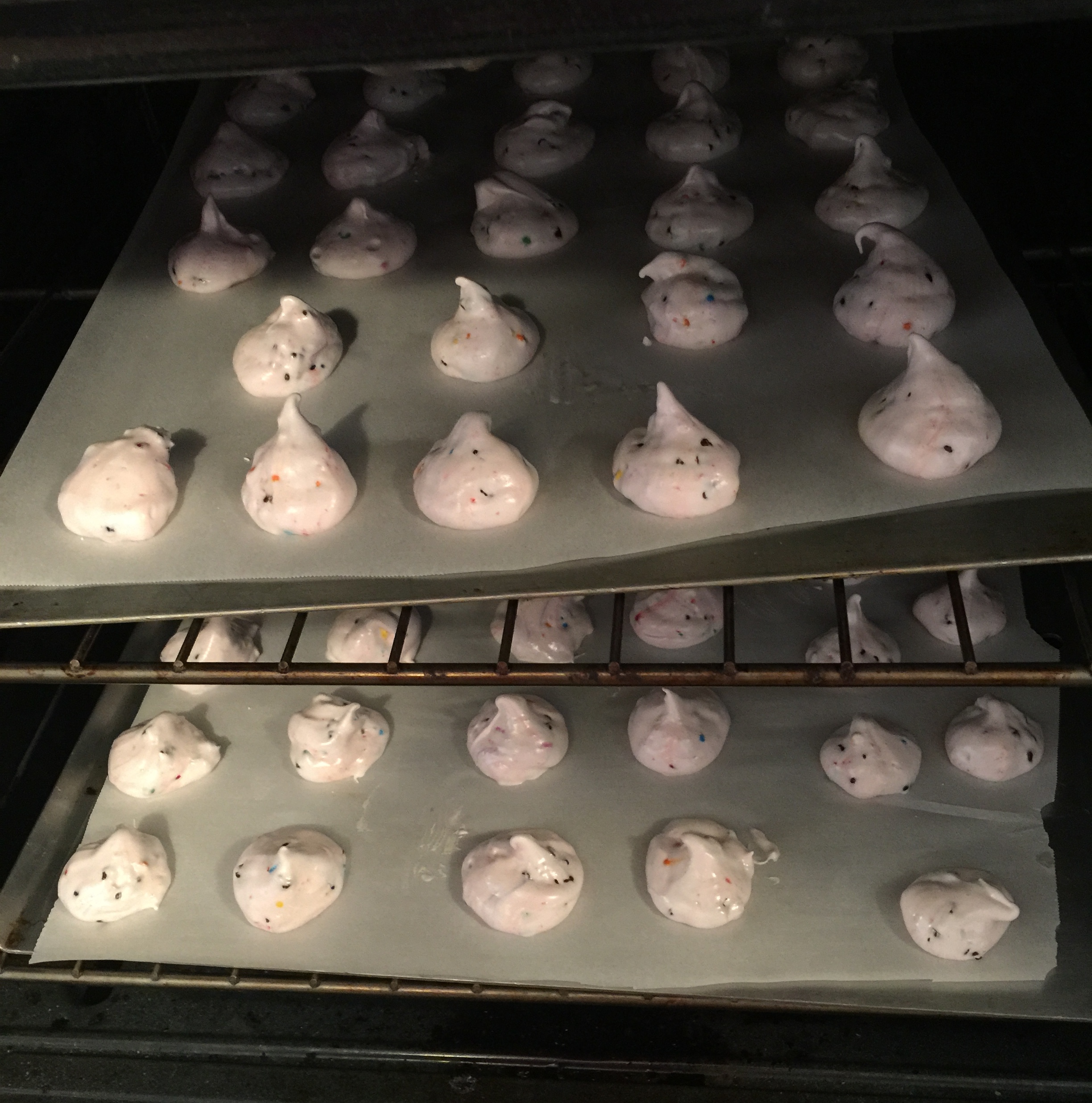 Peppermint Meringues